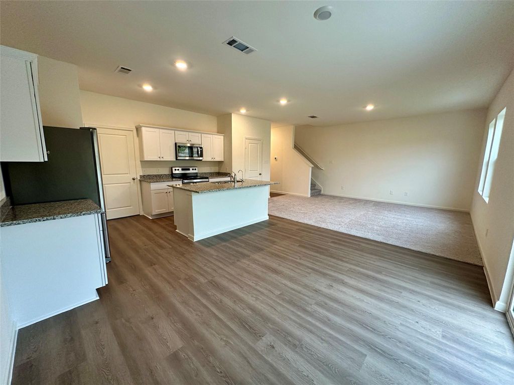 14850 Calderon Dr photo 3