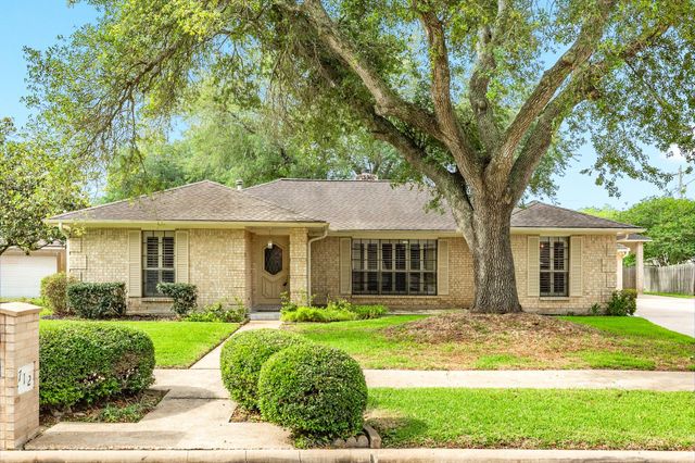 712 Browning, Angleton, TX, 77515