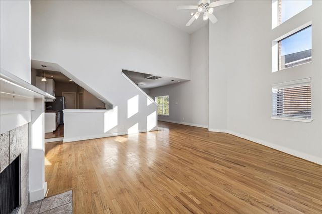  9710 Riddlewood Ln, Houston, TX 77025