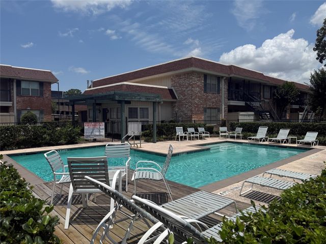 845 Augusta, Houston, TX, 77057