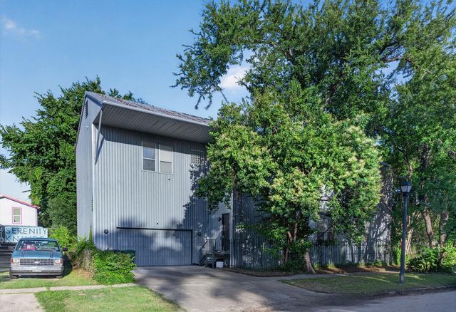  402 Harvard St, Houston, TX 77007
