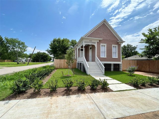 2100 Gregg, Houston, TX, 77026