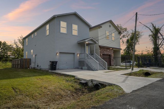 2206 Abernathy, Houston, TX, 77026