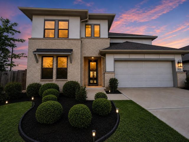  8826 Winters Edge Rd, Richmond, TX 77407