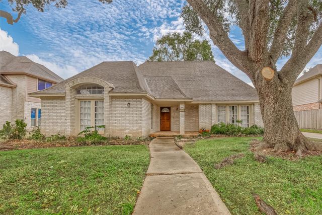 934 Goldfinch, Sugar Land, TX, 77478