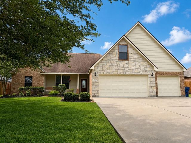 1448 Bluebonnet, Angleton, TX, 77515