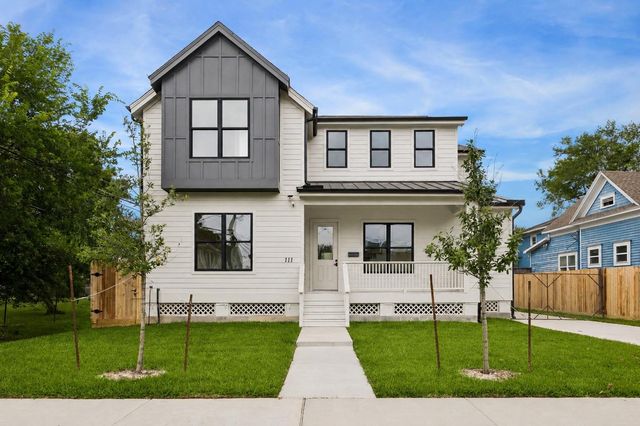  111 E 18th St, Houston, TX 77008
