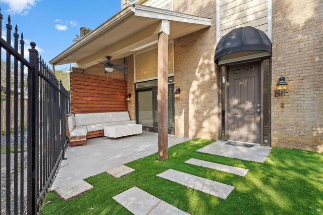  1111 Potomac Dr B, Houston, TX 77057