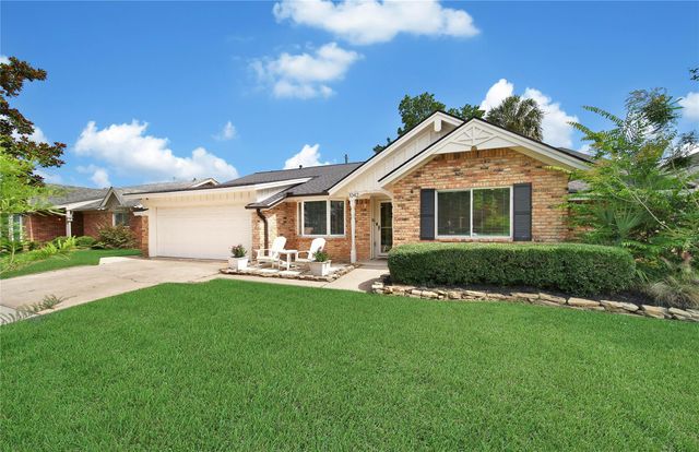1042 Chamboard, Houston, TX, 77018