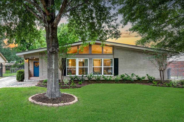  5130 Kingfisher Dr, Houston, TX 77035