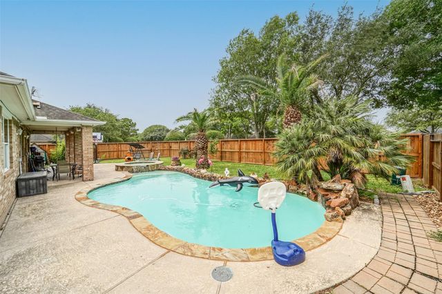 387 Henderson, League City, TX, 77573