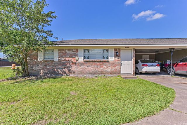 610 County Road 157, Alvin, TX, 77511