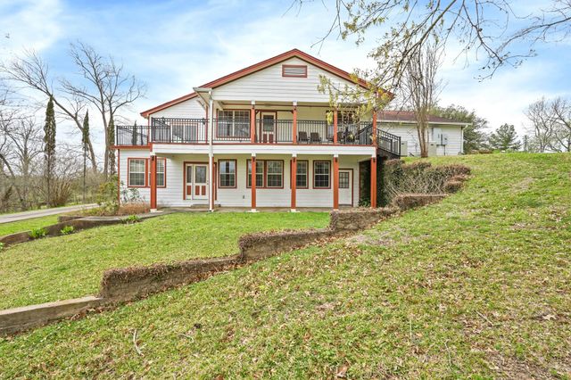 800 Highway 90, Dayton, TX, 77535