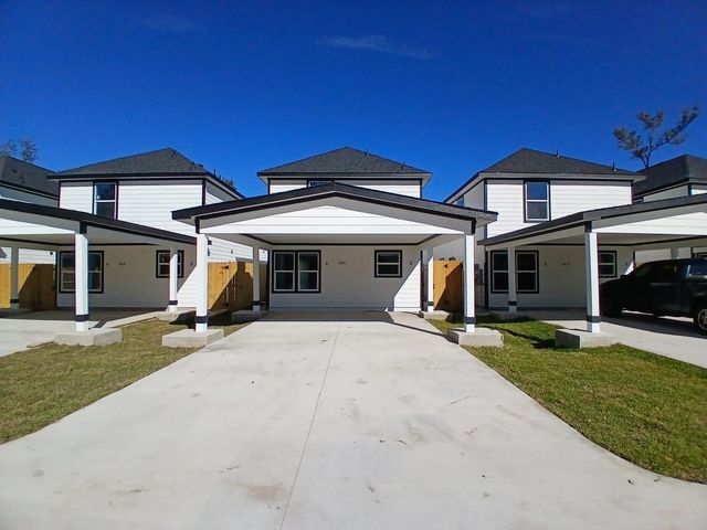 8639 Peachtree St, Houston, TX, 77016