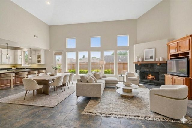  412 Live Oak Ln, Friendswood, TX 77546