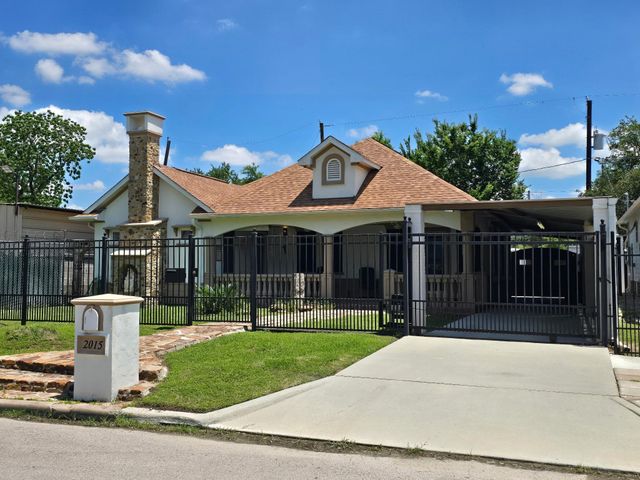 2015 Munger, Houston, TX, 77023