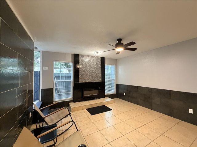 9550 Deering, Houston, TX, 77036