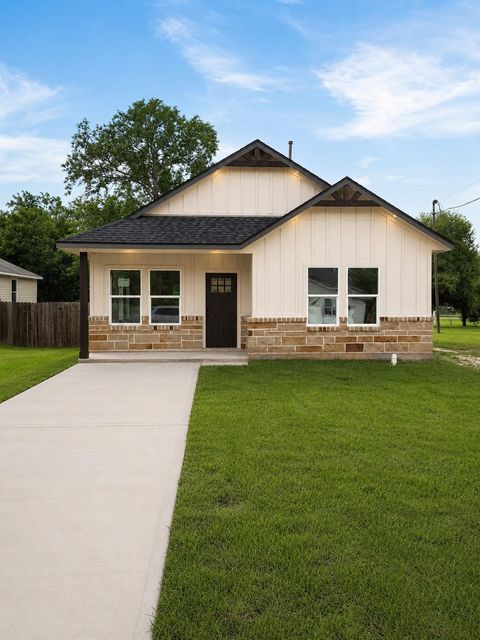 822 Ross, La Marque, TX, 77568