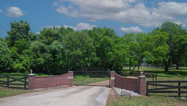  42272 FM 1458, Pattison, TX 77423