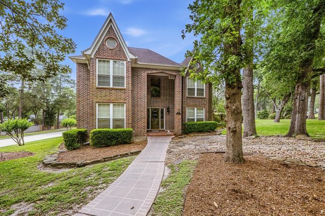  30 Royal Dalton Cir, Conroe, TX 77304