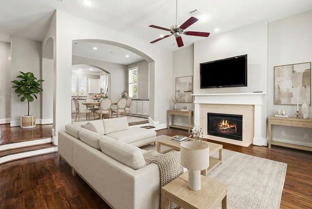1736 Wrenwood, Houston, TX, 77043