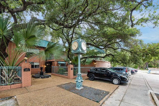 3502 Burlington, Houston, TX, 77006