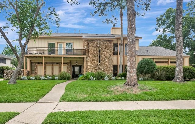 307 Crestwood, El Lago, TX, 77586