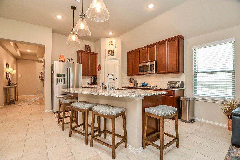 20403 Windcrest Colony Trl