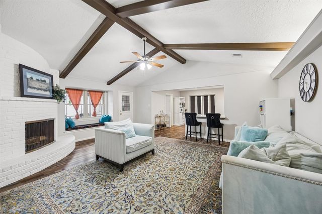 7711 Twin Hills, Houston, TX, 77071