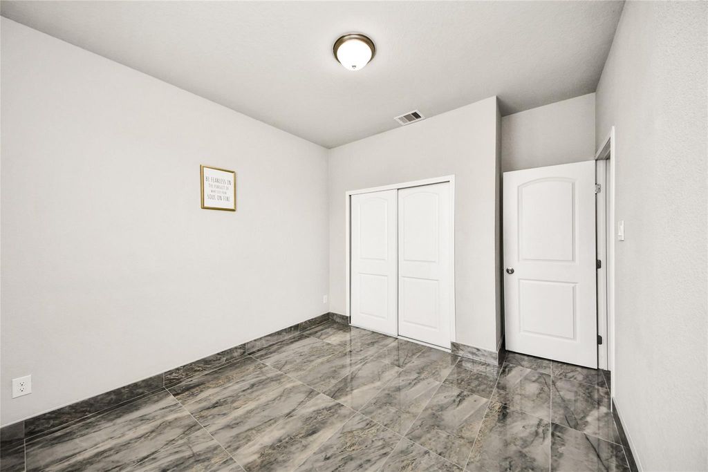 6003 Briarstone Bay Dr, Katy, TX 77449 photo 5