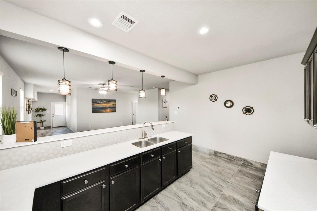 6003 Briarstone Bay Dr, Katy, TX 77449 photo 8