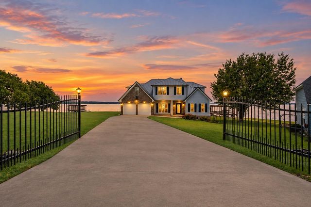  237 Vivian Rd, Onalaska, TX 77360