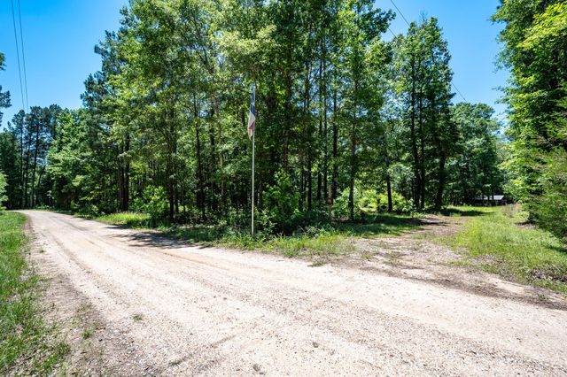  718 Private Road 8060, Woodville, TX 75979