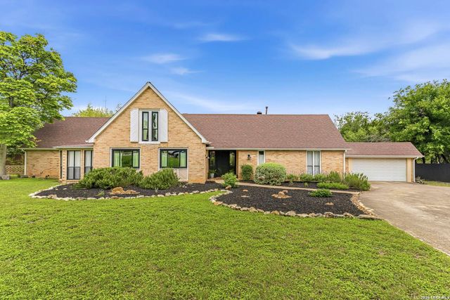 8433 Oak Thicket