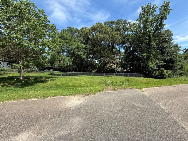 lot 4 Honeysuckle, Magnolia, TX, 77354