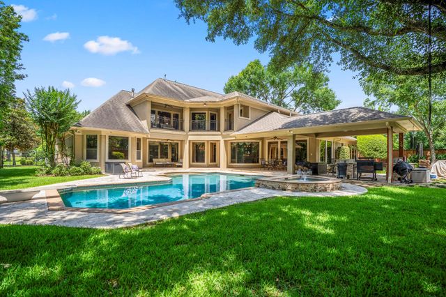  8806 Sterling Gate Cir, Spring, TX 77379