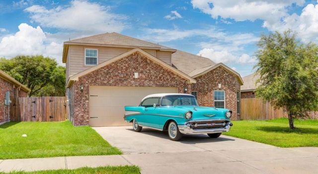 7726 Country Space, Richmond, TX, 77469