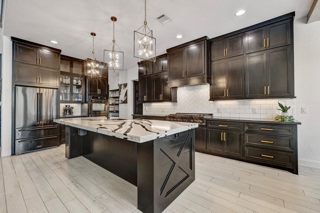 11650 Renaissance Dr, Montgomery, TX 77356