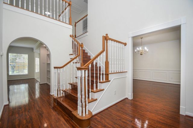  16907 Colony Terrace Dr, Sugar Land, TX 77479