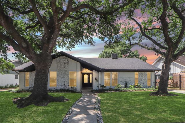 5951 Yarwell, Houston, TX, 77096