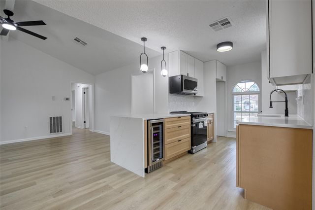 5802 Chrystell, Houston, TX, 77092