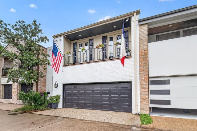  3 River Hollow Ln, Houston, TX 77027