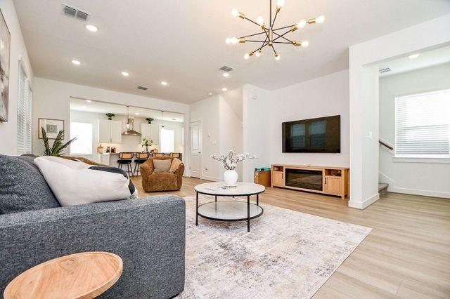 2210 VIA LAURA, South Houston, TX, 77051