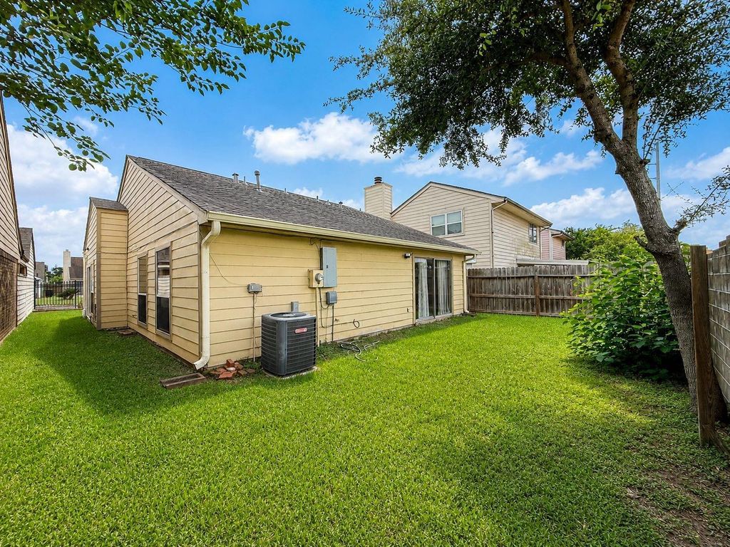 11840 Spring Grove Dr photo 24
