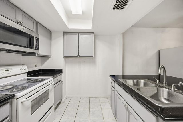 8456 Leawood, Houston, TX, 77072