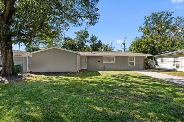 6138 Kenilwood