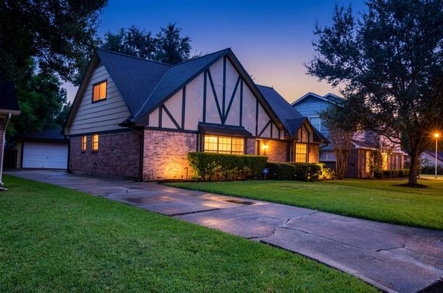 1806 Cedarwood, Sugar Land, TX, 77498