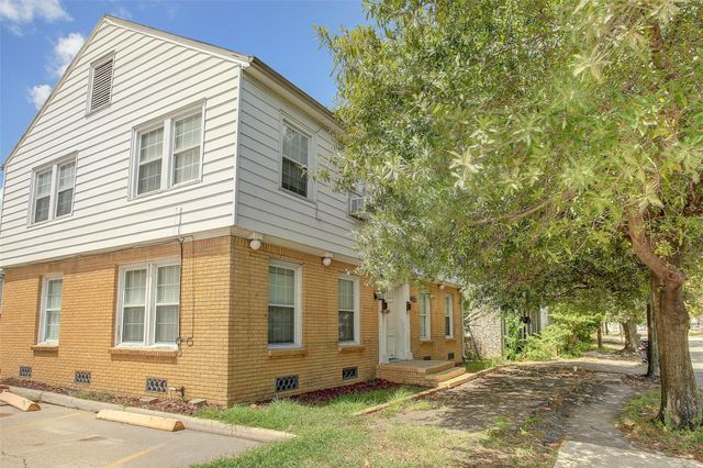 1935 Richmond, Houston, TX, 77098