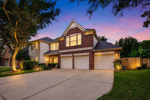  13418 Orchard Shadows Dr, Richmond, TX 77407