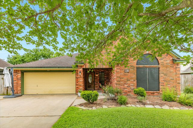 203 Washington, Clute, TX, 77531